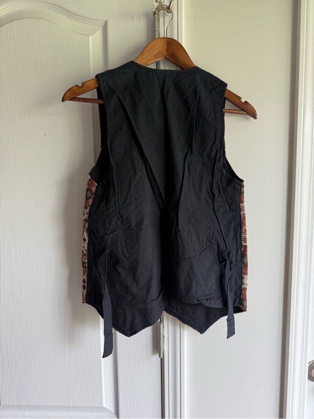 Boho Vintage Tapestry Patterned Vest in Earth Tones - Picture 7 of 10